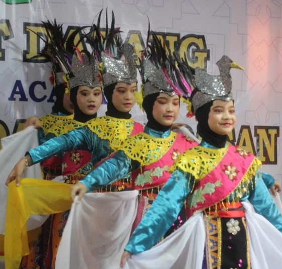 tari4